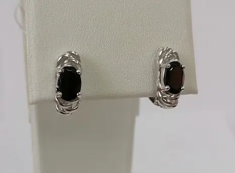 Серьги с английским замком из серебра